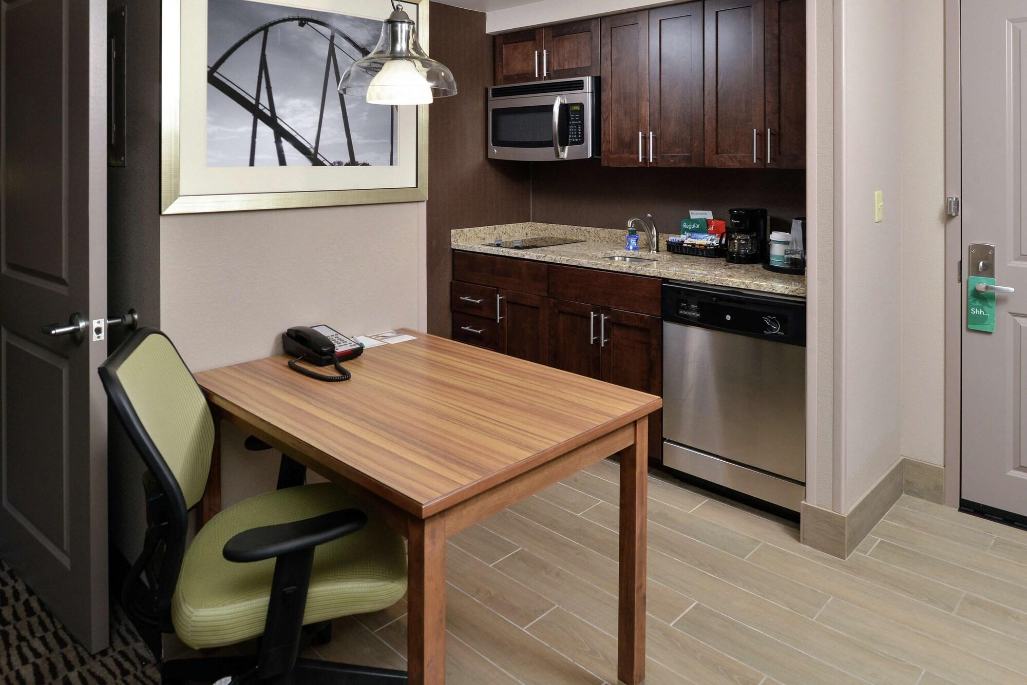 Homewood Suites By Hilton Cincinnati/Mason Bagian luar foto