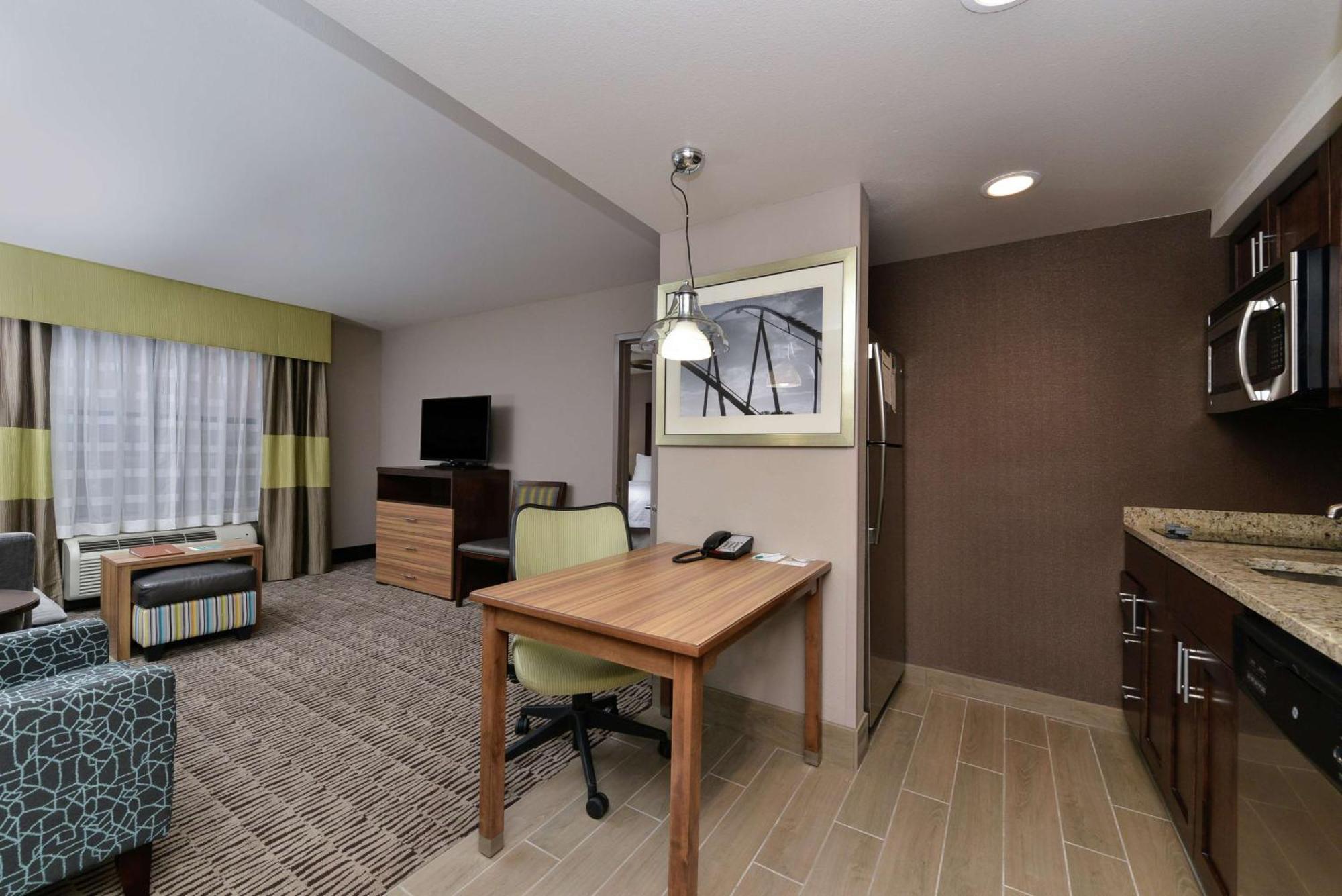 Homewood Suites By Hilton Cincinnati/Mason Bagian luar foto